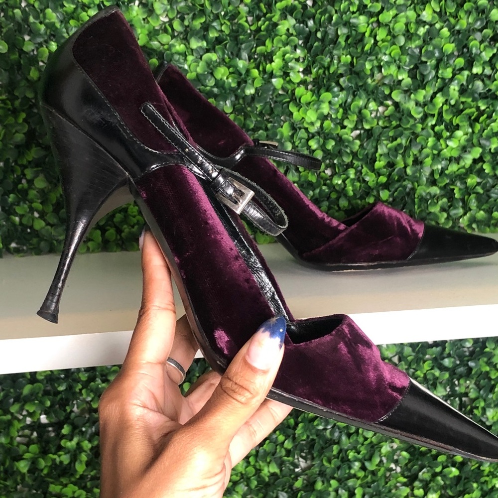 Vintage Prada pumps